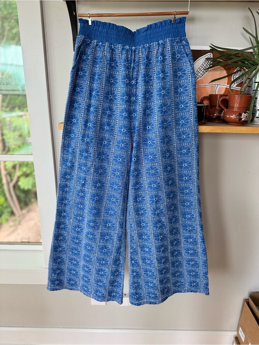 Solitaire Cobalt Blue Embroidered Semi Sheer Wide-Leg Pull-On Pants Size Large